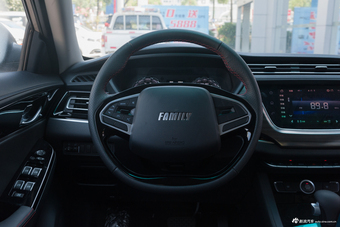  2018款福美来F5 1.6L自动豪华版