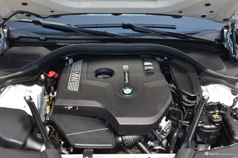 2018款宝马5系2.0T自动530Li尊享型 M运动套装