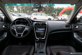 2017款海马福美来1.6L自动豪华型图片