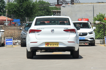 2018款英朗1.3T自动精英型18T