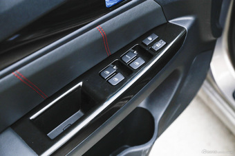 2015款逸动1.6L自动豪华型