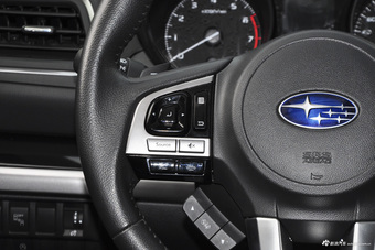 2016款力狮 2.5L自动全驱荣耀版