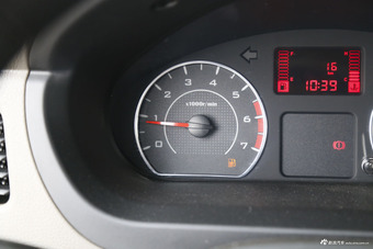 2016款五菱荣光V 1.5L手动实用型