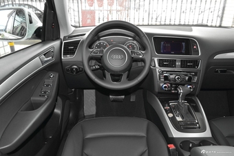 2017款奥迪Q5 2.0T自动40TFSI技术型