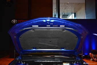 2018款凯美瑞2.5L 混动版