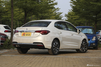 2016款雪铁龙C4L 1.6T自动精英型