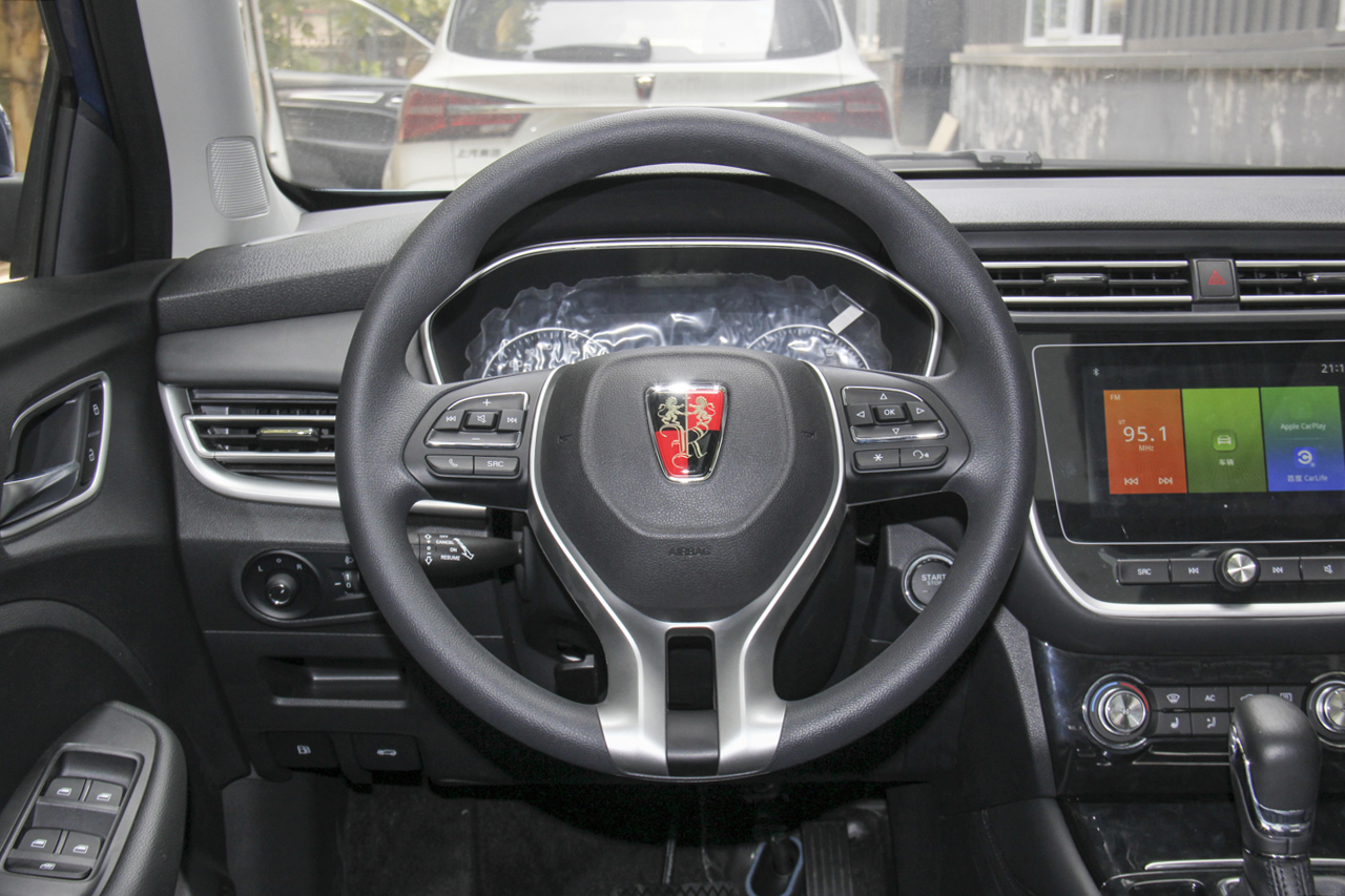 2018款荣威RX3 1.6L CVT旗舰版