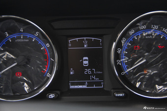 2016款风行S500 1.5L手动舒适型 闪耀金