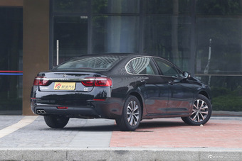  2017款雪铁龙C6改款1.8T自动豪华型380THP