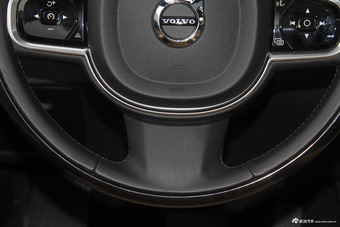 2016款沃尔沃XC90升级版 E驱混动 2.0T自动 T8智尊版