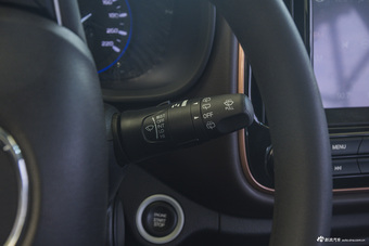 2017款传祺GS3 200T 1.3T自动尊贵版