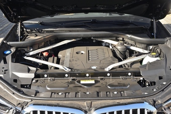 2019款宝马X5 3.0T自动 xDrive40i 尊享型 M运动套装