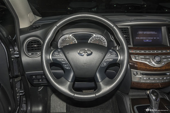 2017款英菲尼迪QX60 2.5T Hybrid四驱全能版