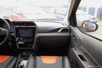 2017款EC系列 EC180 灵秀版