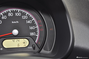 2013款奥拓1.0L自动豪华型