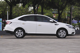 2016款锐3 1.6L自动智享型