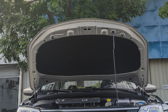 2019款荣威i5 1.5L手动4G互联朗豪版