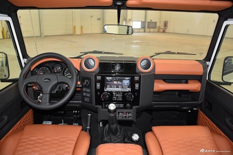 2016款卫士斯达泰克110 2.2L柴油68周年纪念版（暂无参数）图片