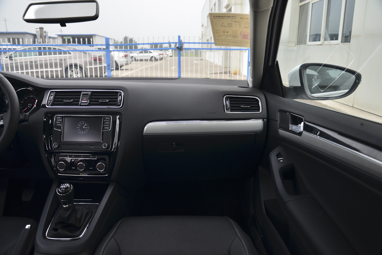 2017款速腾1.6L手动舒适型