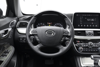 2017款传祺GA8 1.8T 280T自动尊享版