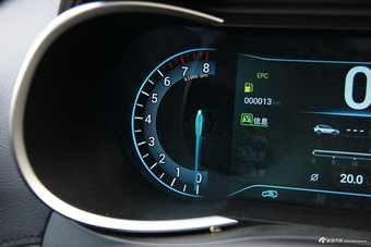 2017款凯翼X3 1.6L自动发烧友版