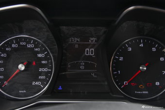 2018款名爵6 1.5T手动20T精英智联版