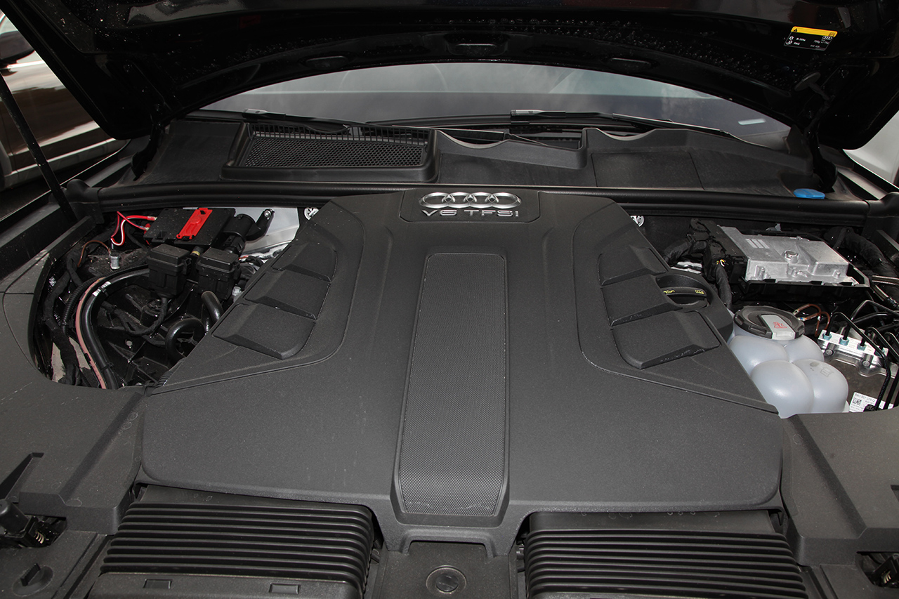 2018款奥迪Q7 3.0T自动45TFS技术型
