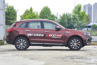 2016款众泰T600 2.0T自动尊贵型