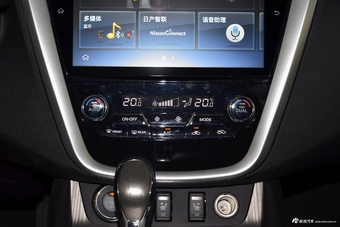 2019款楼兰2.5L自动S/C XE HEV四驱混动智联尊尚版