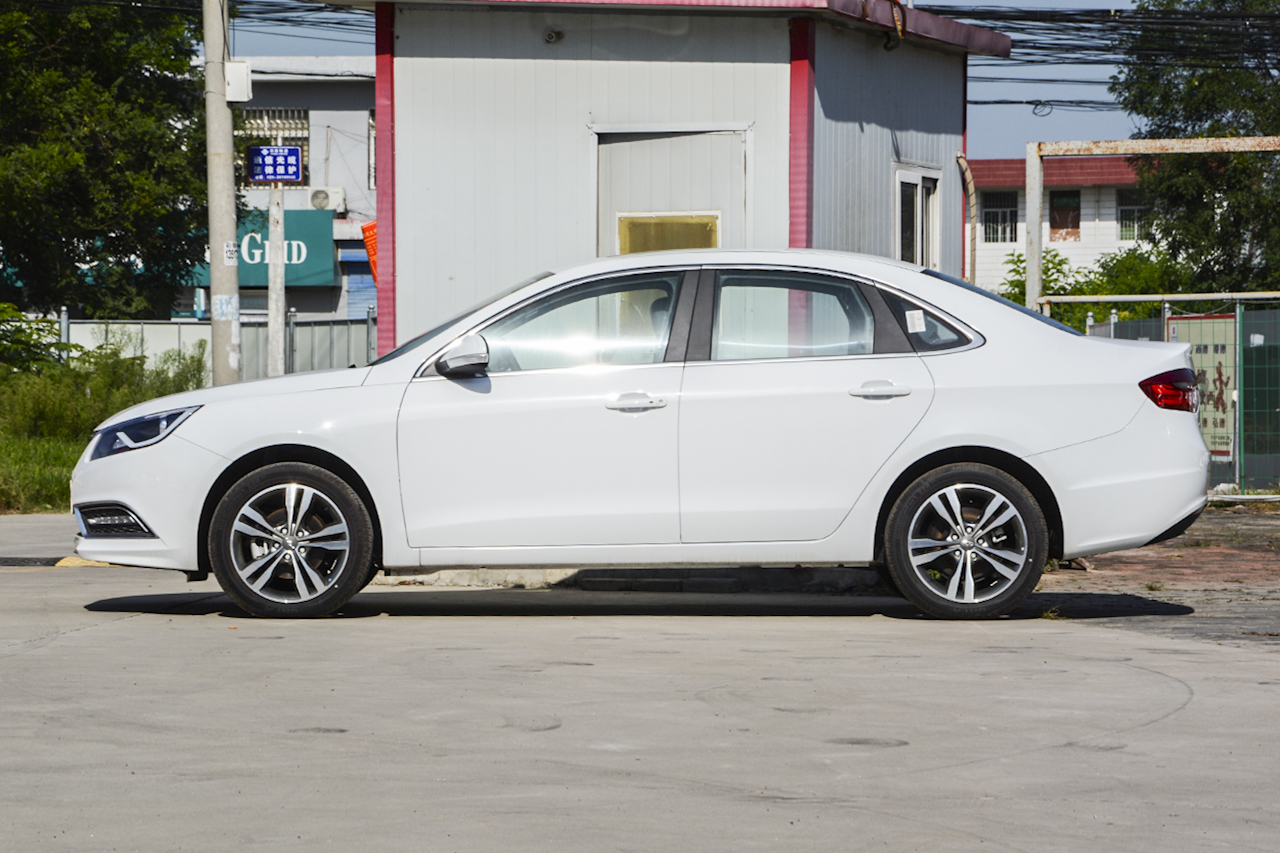 2017款艾瑞泽7 1.5T手动致尚版 