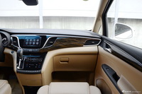 2017款别克GL8 2.0T自动28T豪华型