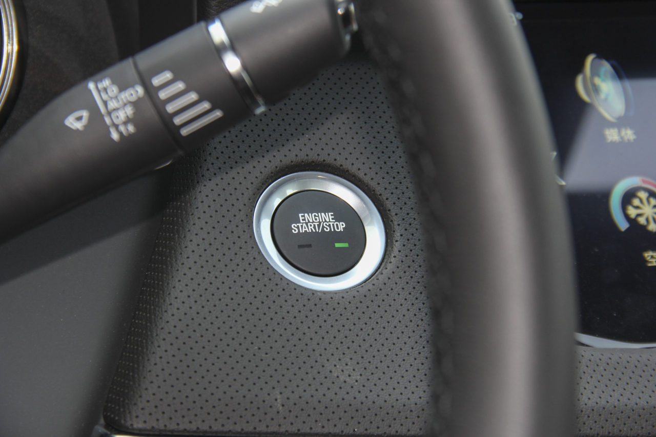 2017款CT6 3.0T自动40T领先型