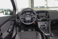 2017款福克斯两厢1.6L自动舒适型智行版