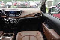 2017款大捷龙3.6L自动尊享版