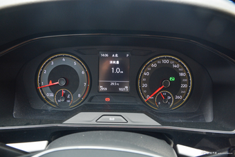 2018款朗逸1.5L自动舒适版