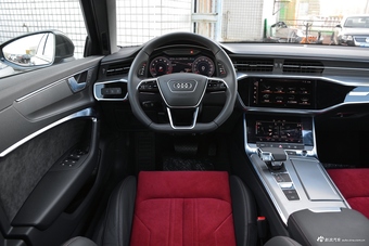 2019款奥迪A6L 45TFSI quattro 豪华致雅版