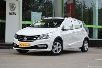 2016款宝骏310 1.2L手动时尚型图片