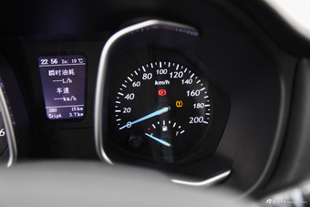 2018款领主2.5T手动柴油大双四驱超豪华型 