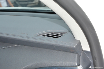 2017上汽大通D90 2.0T自动四驱北极星