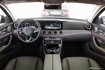 2017款奔驰E级3.0T自动 320 L 4MATIC图片