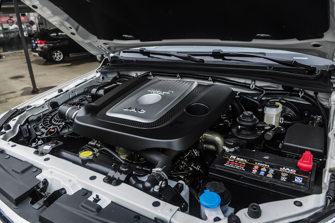2015款帅铃T6 2.8T手动柴油进取型长轴HFC4DA1-2C