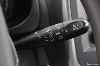  2015款瑞虎3 1.6L自动智尚周年运动版 钻石银