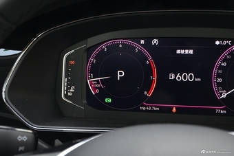 2019款帕萨特2.0T自动尊贵版380TSI 