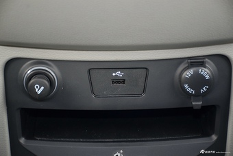 2016款瑞风M4 2.0L手动智能豪华型