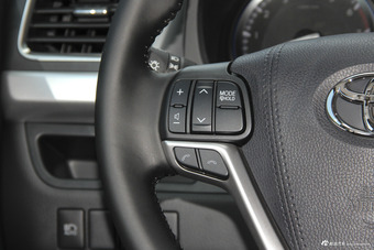 2018款汉兰达2.0T自动两驱豪华版7座