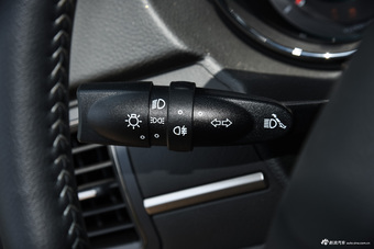 2016款绅宝D50 1.5L 手动精英版