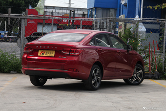 2018款北汽绅宝D50 1.5L CVT尊贵智联版