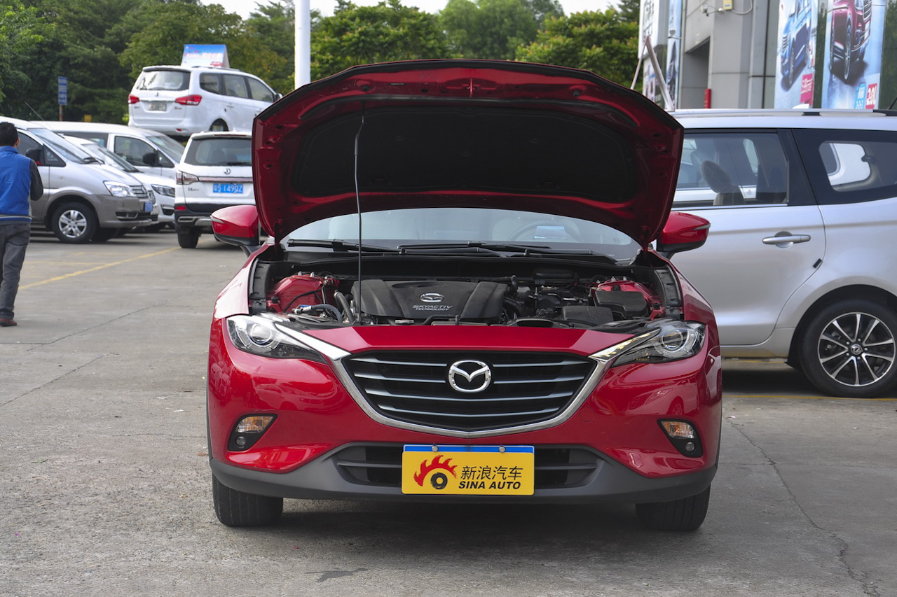2016款马自达CX-4 2.0L自动两驱蓝天领先版
