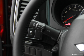 2018款欧蓝德2.0L自动两驱嘉乐版7座