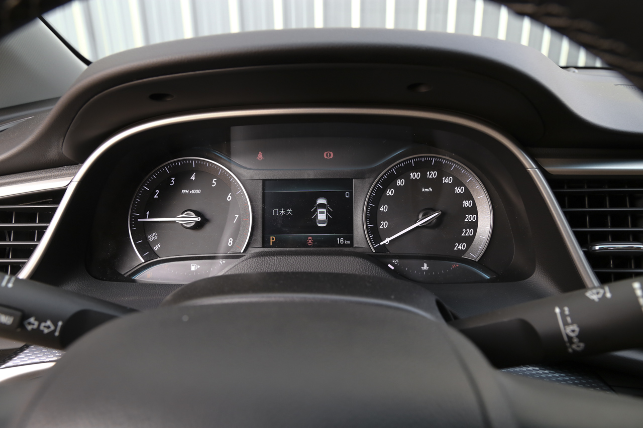 2018款英朗1.3T自动旗舰型18T 